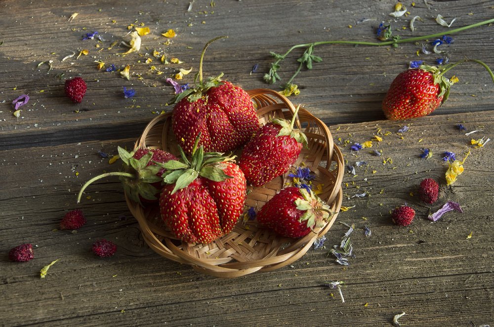 Клубника поспела.