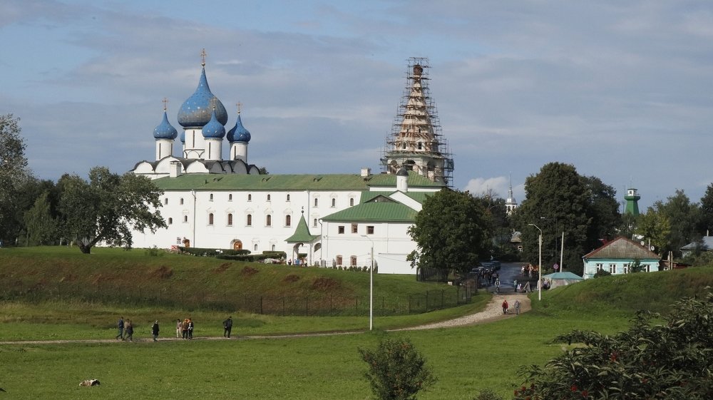 Дорога к храму.