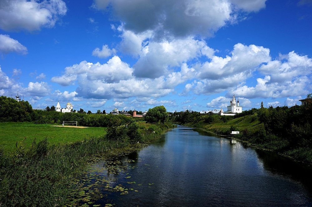 летний день в Суздале