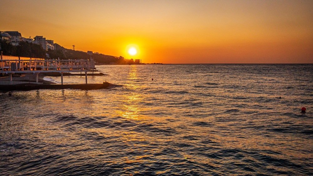 Рассвет на Чёрном море