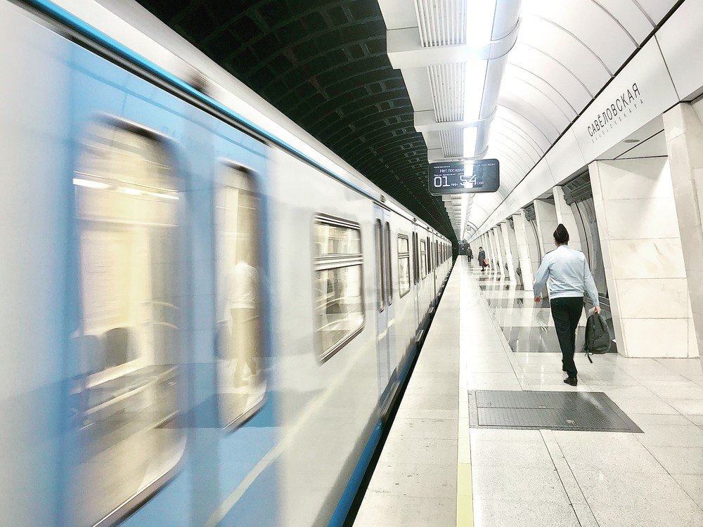 Поезд пошел своею дорогой, машинист пошел своей...