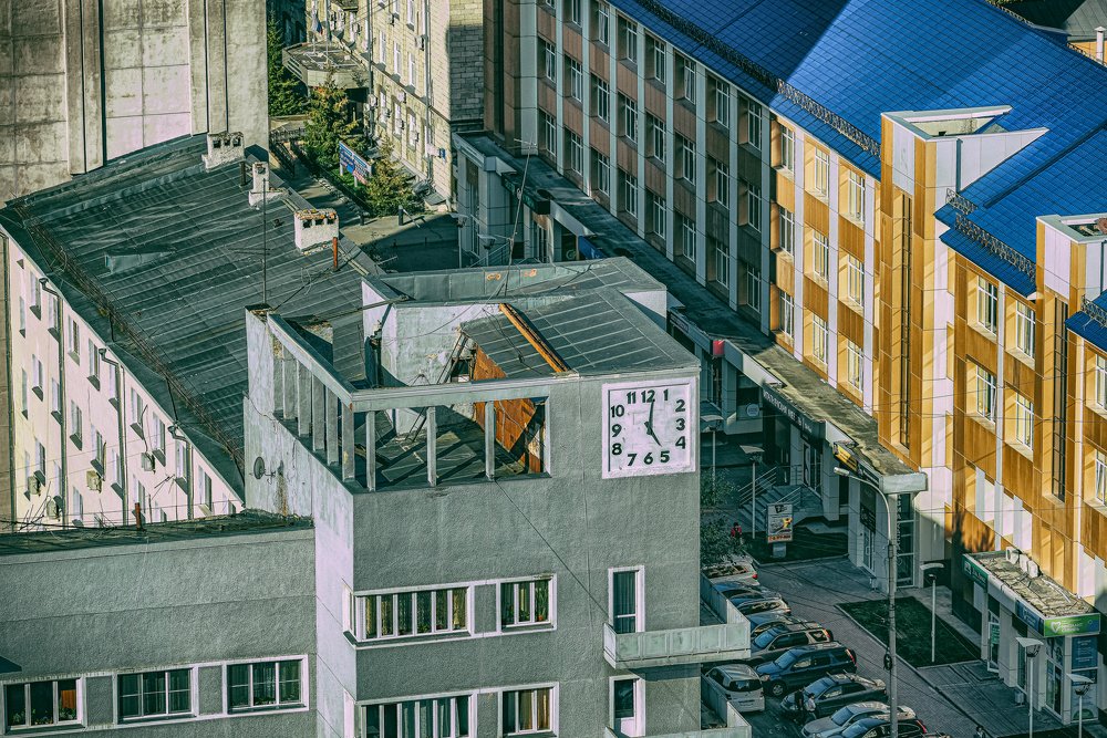 Дом с часами