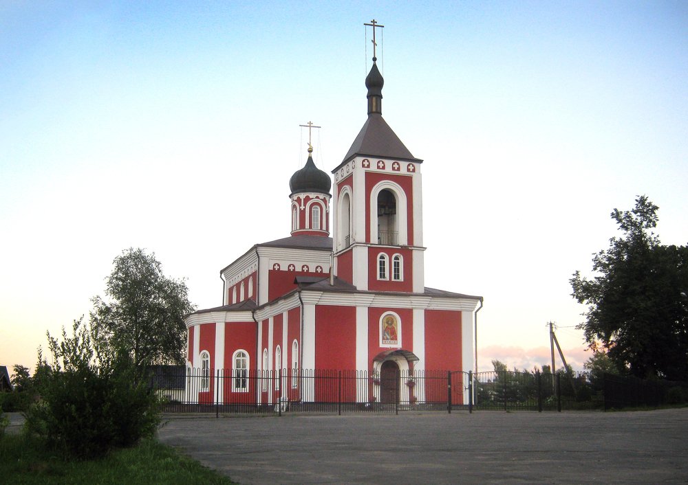 Владимирский храм. Сумерки. Тишина над вечностью
