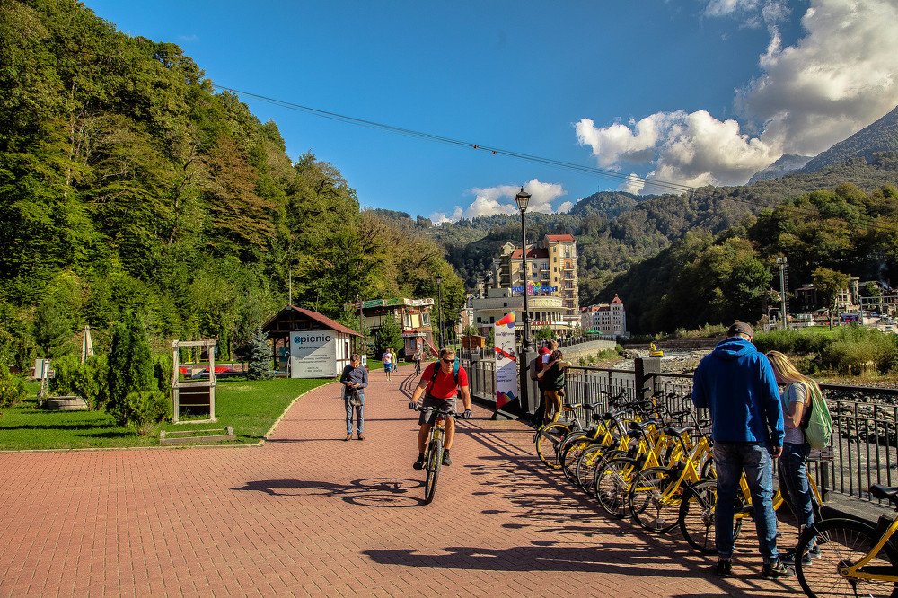 Роза Долина