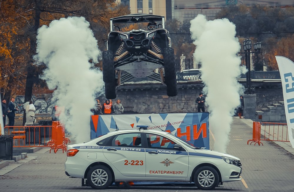 Полет Карякина