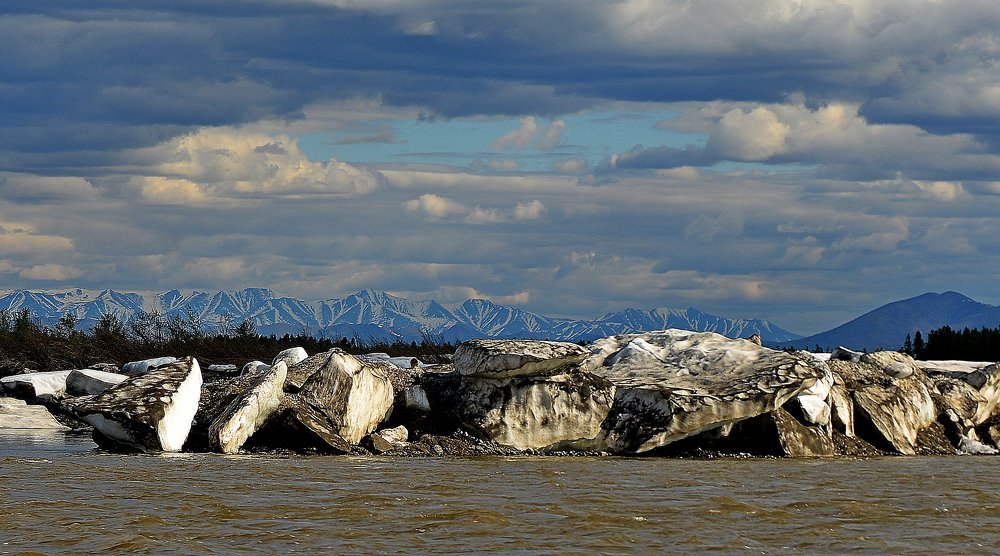 САХА-Ягутия Хребет Черского.