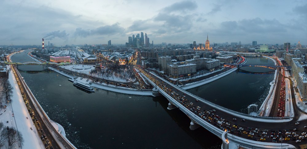 Смоленская набережная
