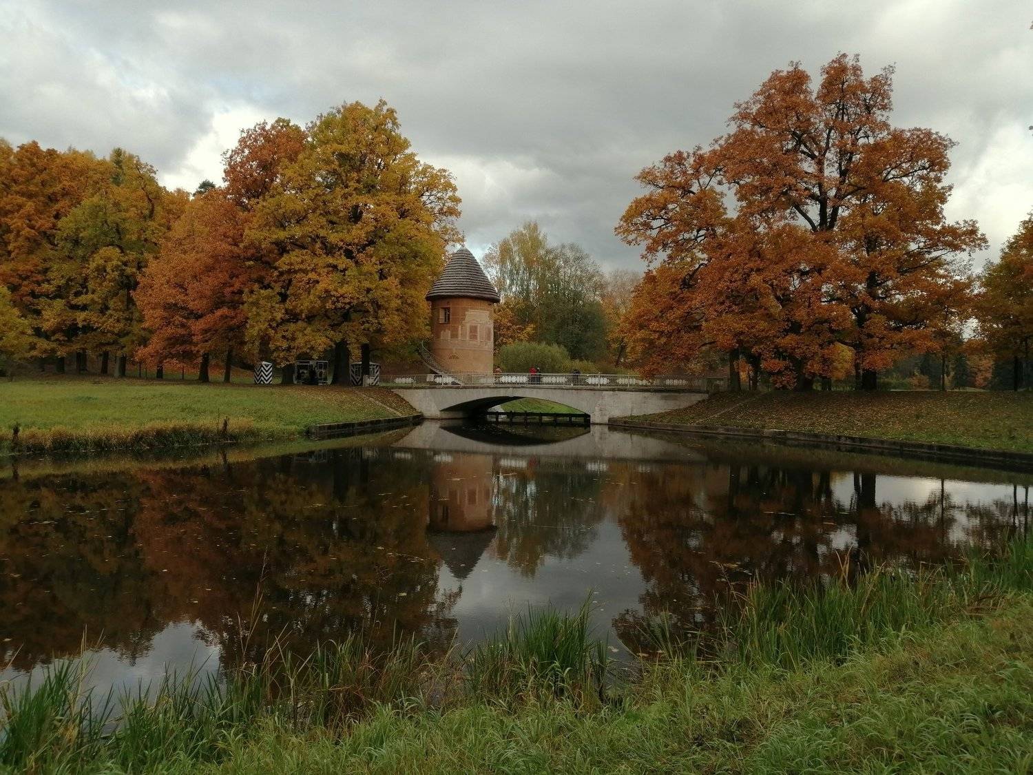 Осенью в парке
