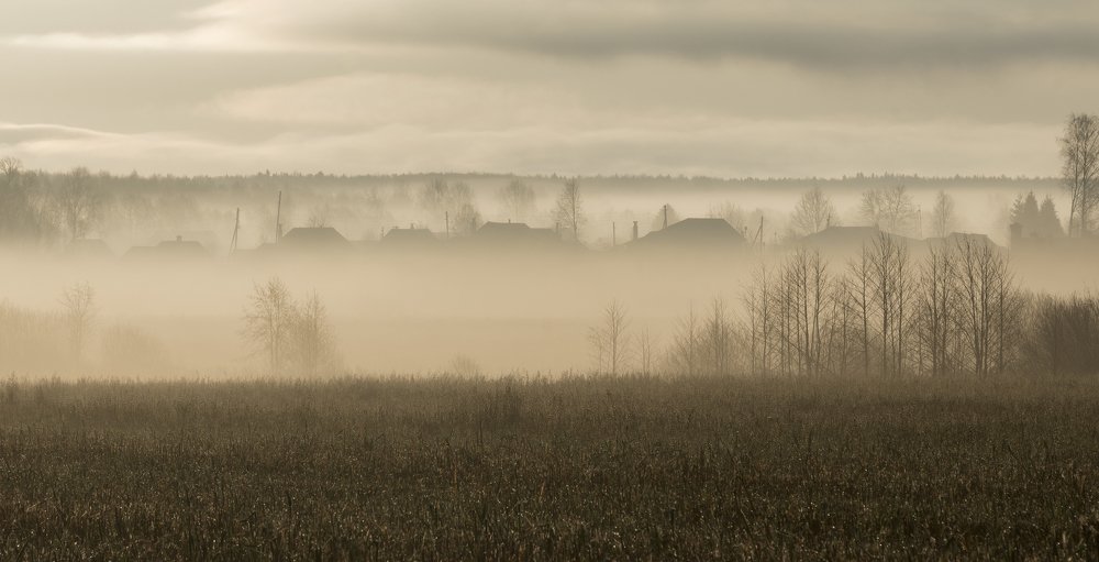 Поздняя осень. Утро.