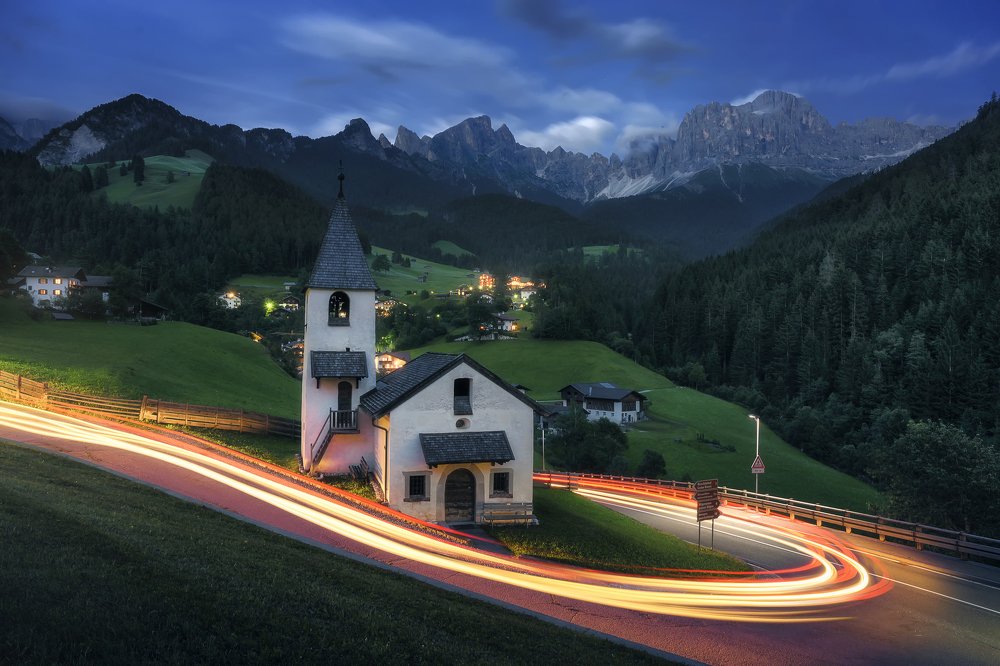 Photograph by Jakub Perlikowski