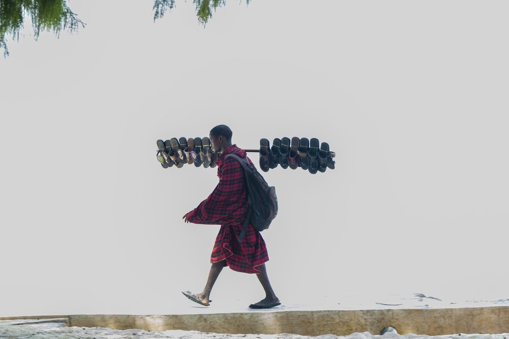 Продавец лабутенов