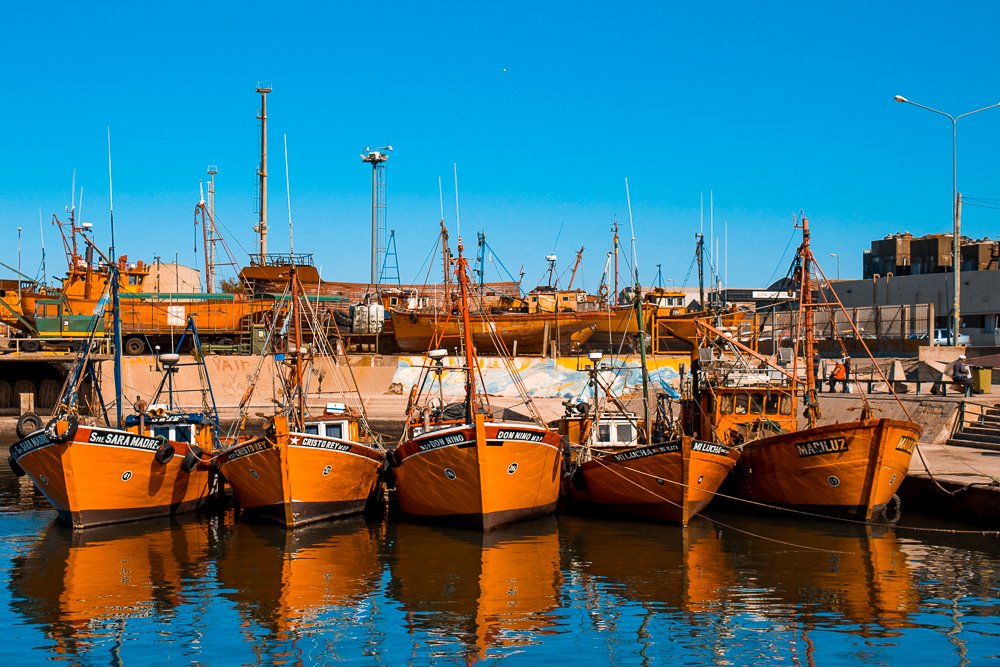 Waiting to sail