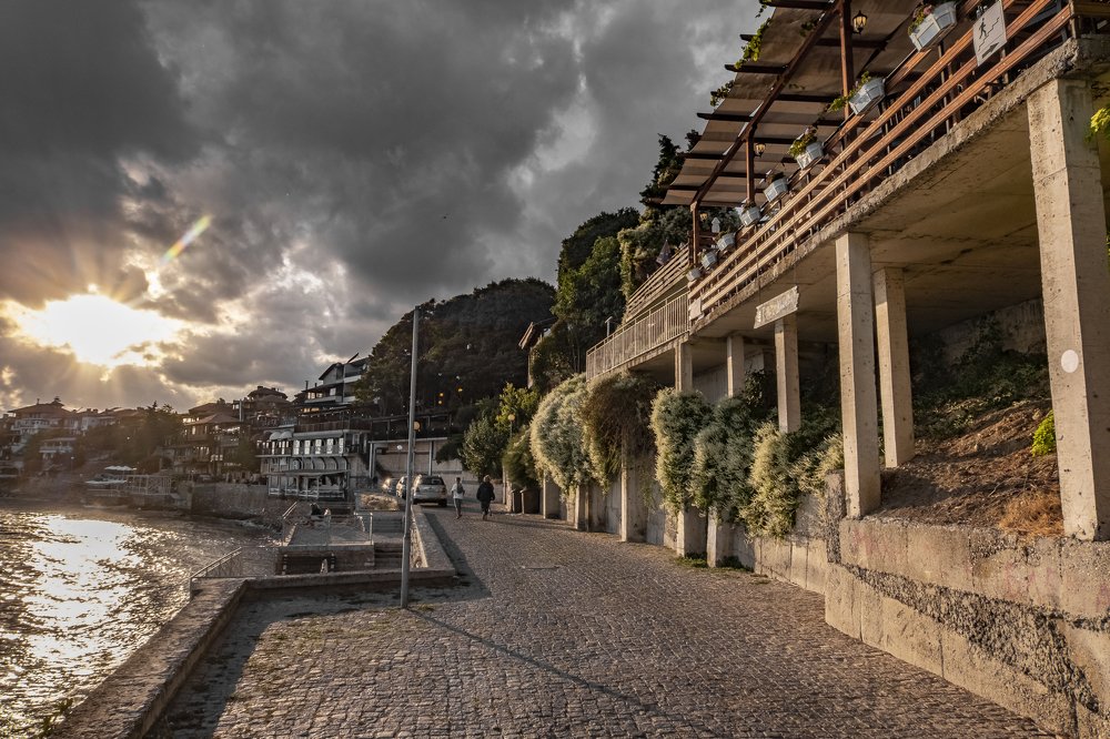 Сонный берег