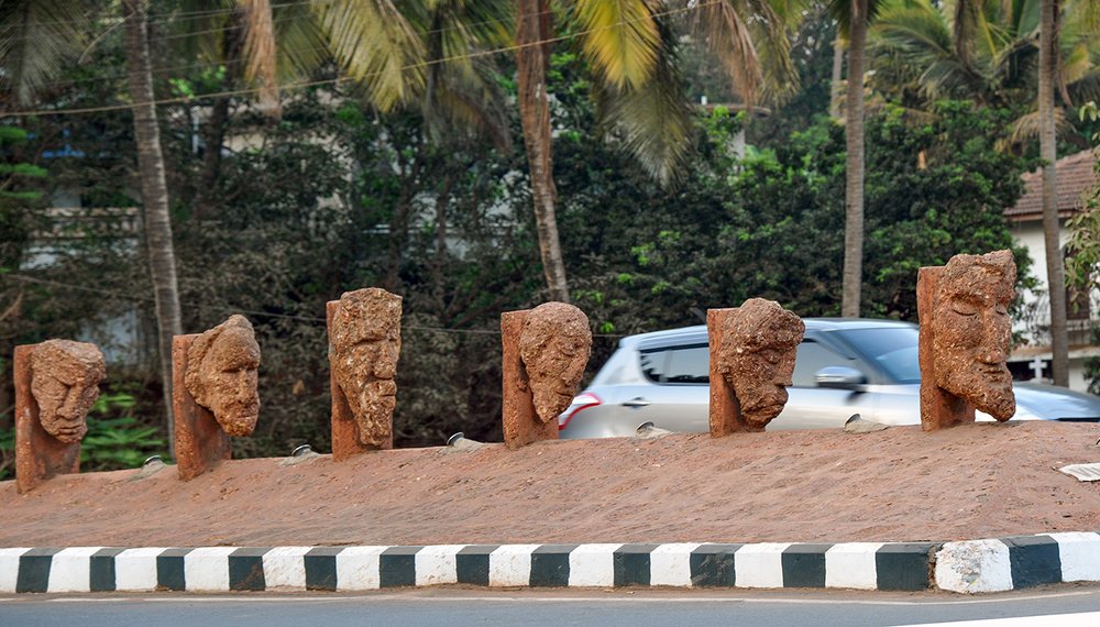 БЕЗ НАЗВАНИЯ