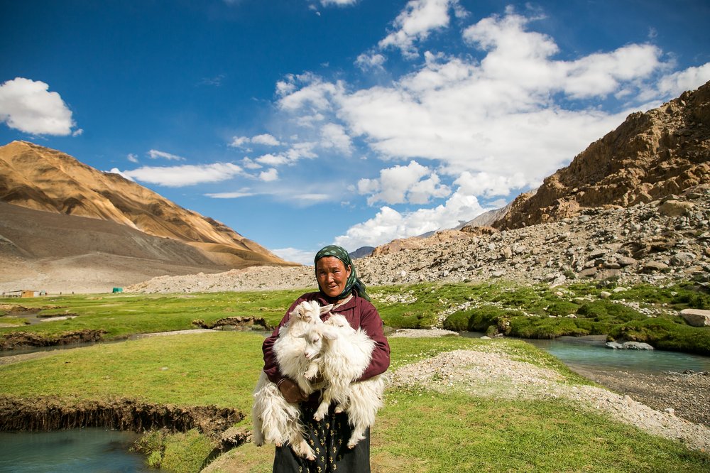 people lives in extreme condition