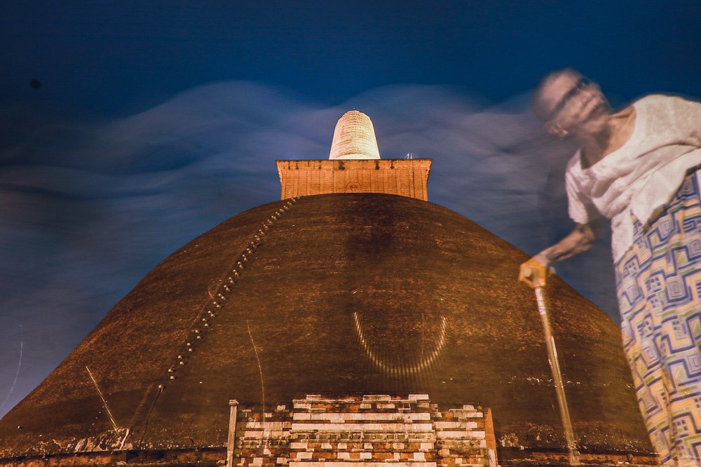 Photograph by Nilupul Maleesha