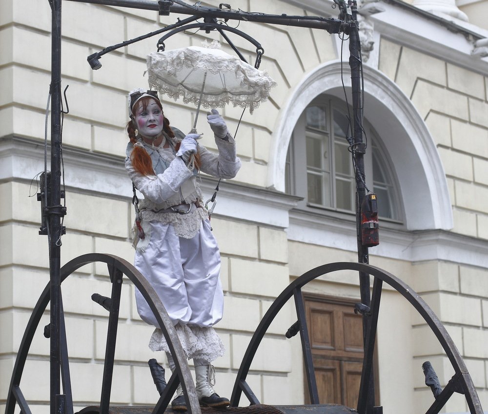 Мне сверху все видно