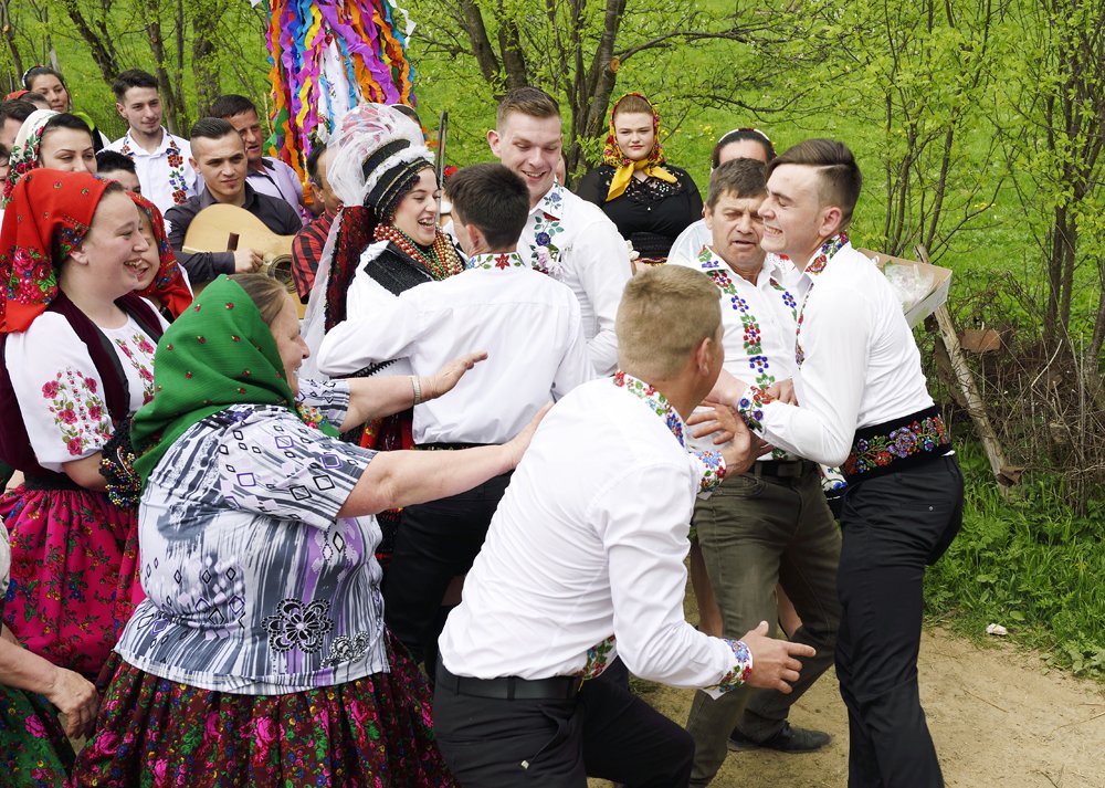 Traditional wedding in the region of Oas, Romania
