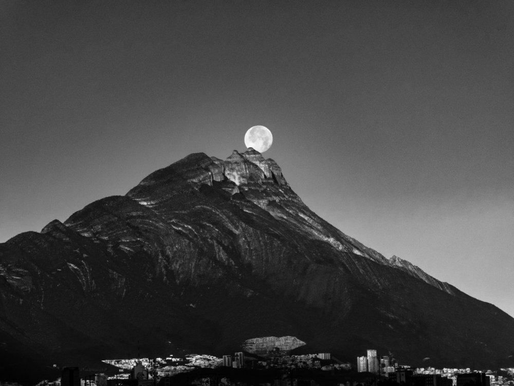 Photograph by Mario Manzano