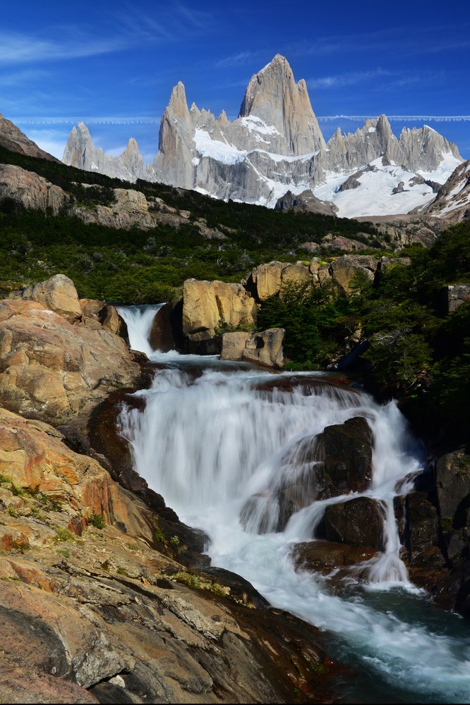 Photograph by SI SABER LOTFI