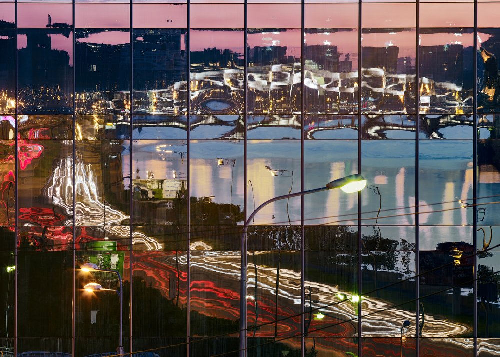 Правобережный поток