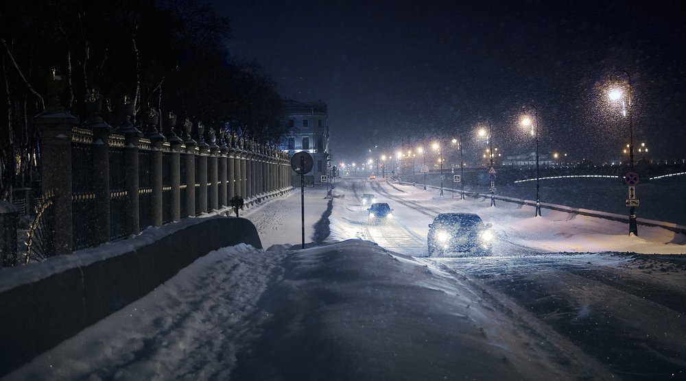 Пока город спит.