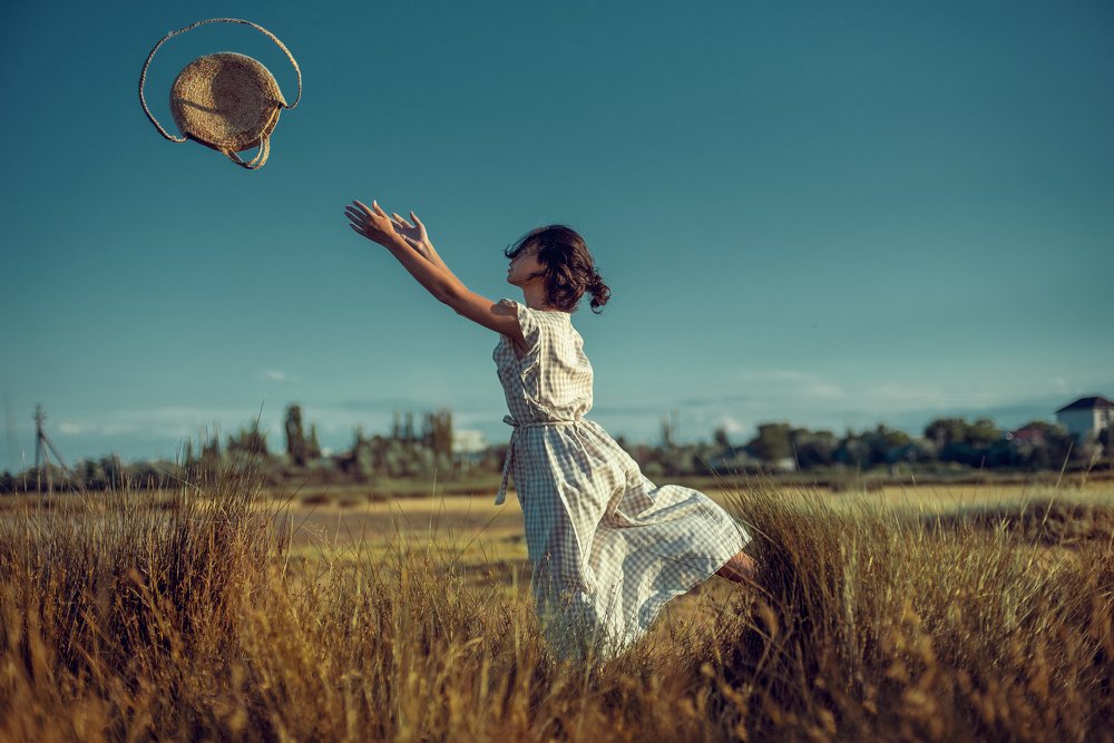 On a sultry summer day / В знойный,летний день
