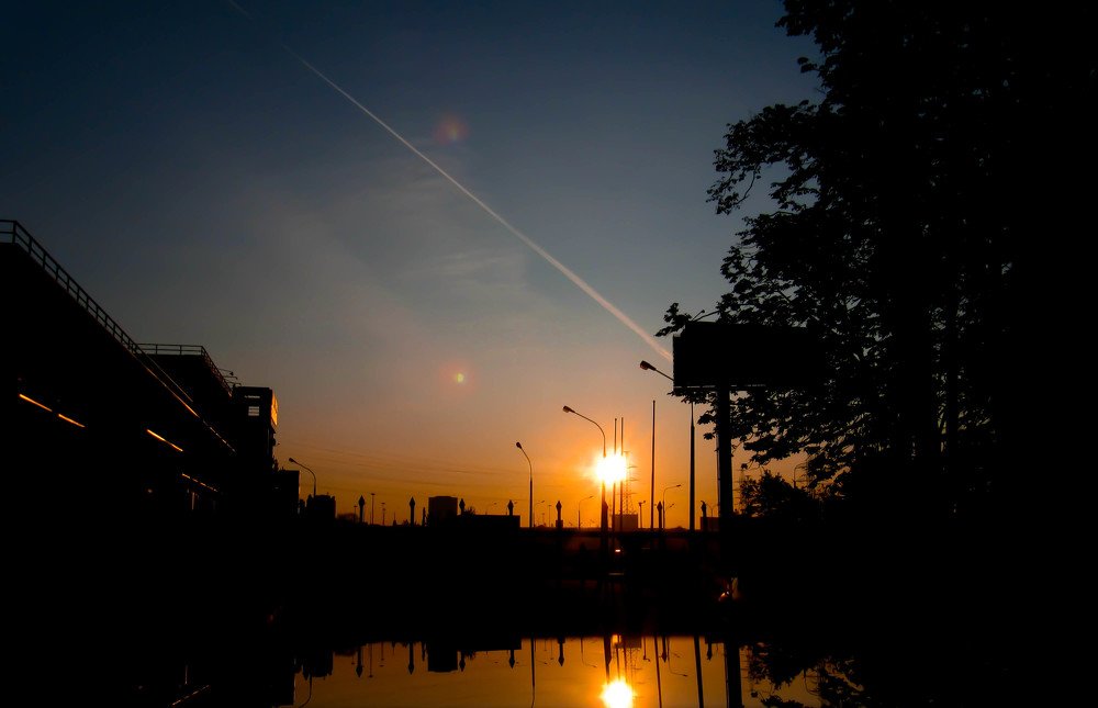 Яркий блик.