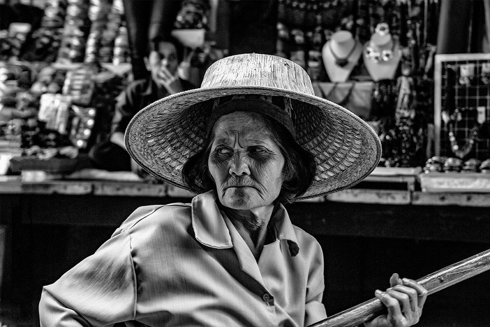 Торговка плавучего рынка.