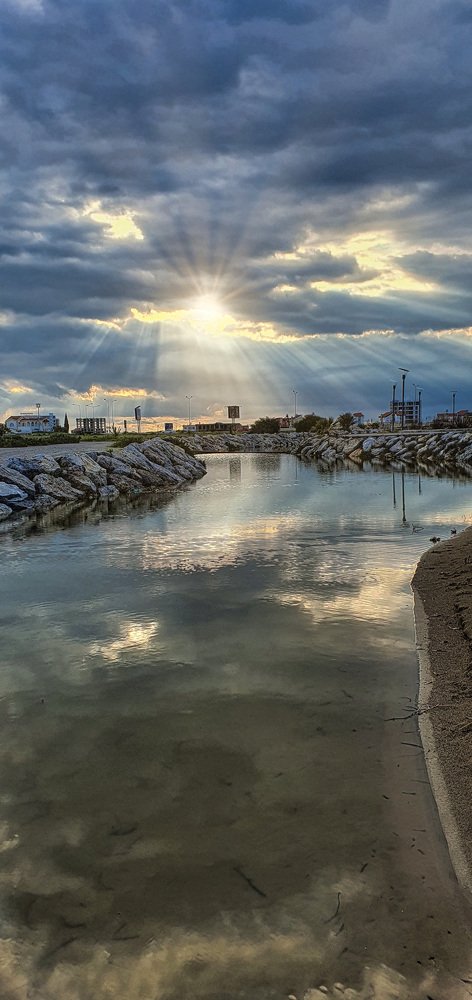 Photograph by Eren Kufi