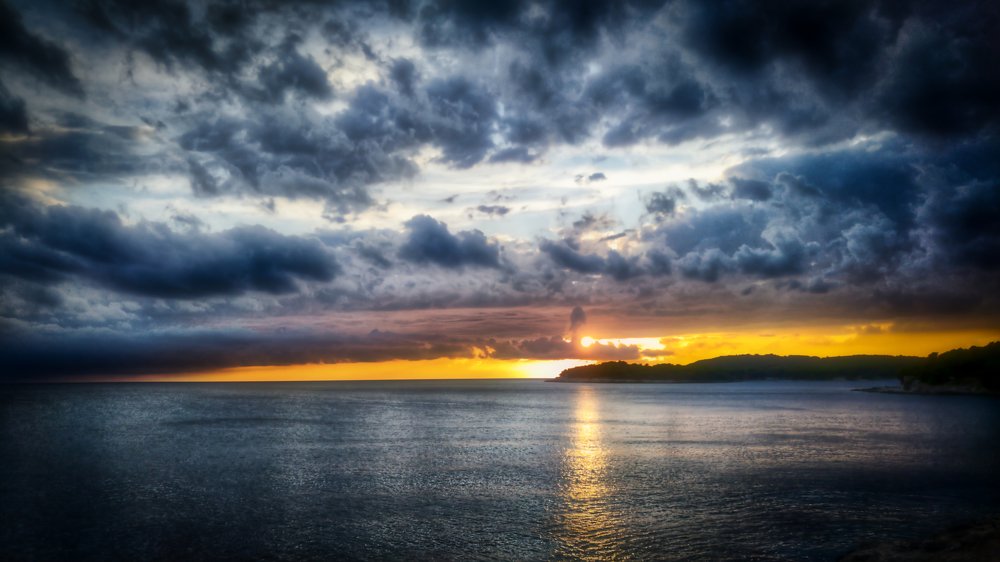 Photograph by Silvio Pletikos