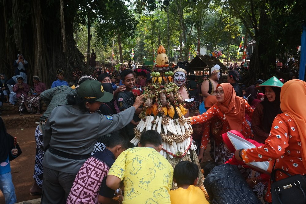 village clean traditions