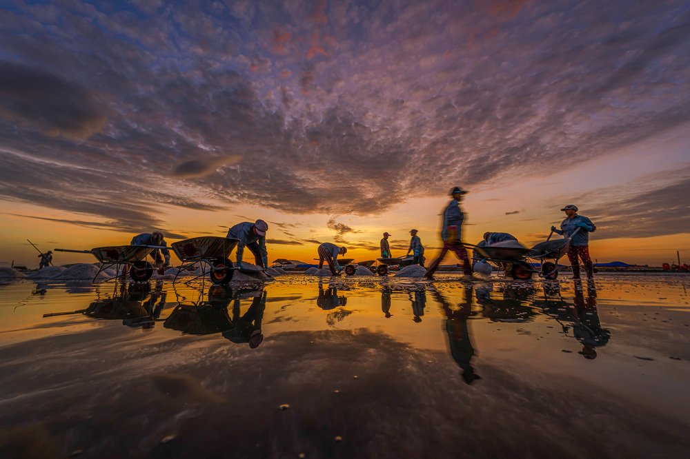 Salt making in Vietnam 2