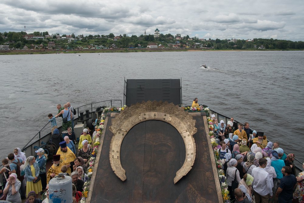 The All-Merciful Saviour. The largest portable icon in Russia.