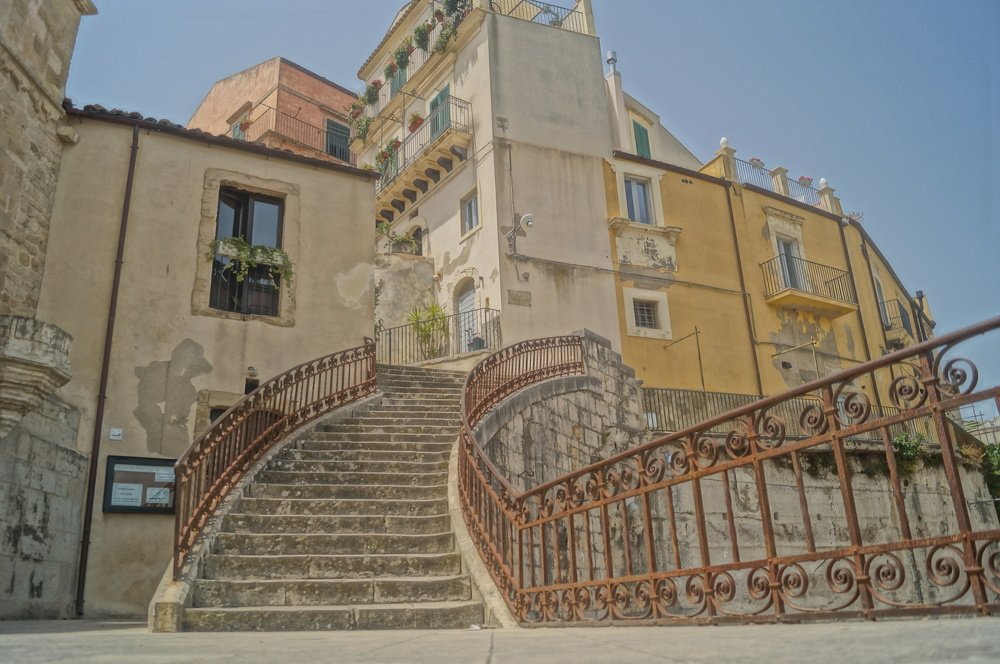 Photograph by Castellon Alex