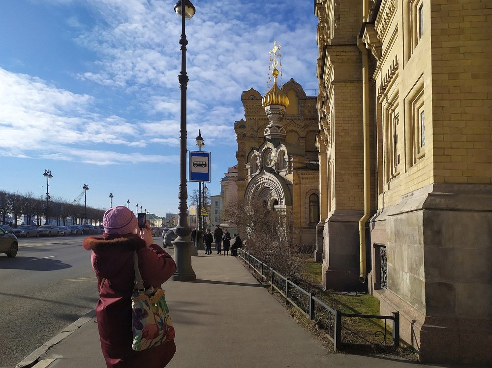 Церковь на Васильевском острове в СПб. Автор Саша.