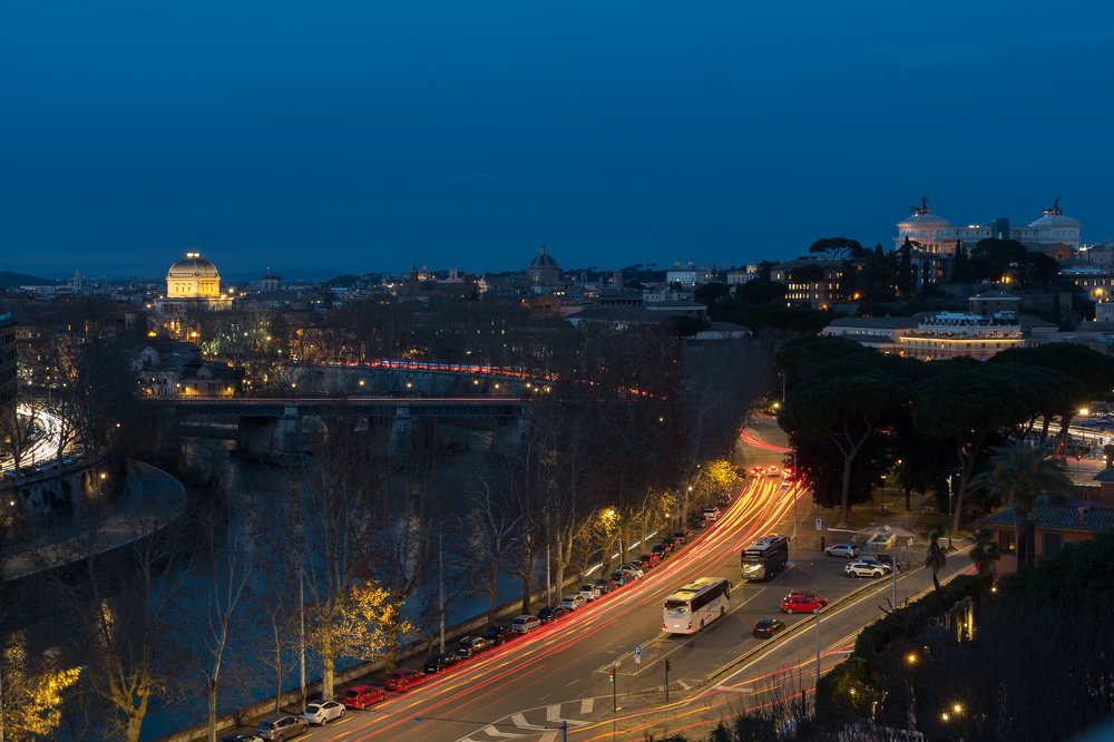 Фотография автора Андрей Симонов
