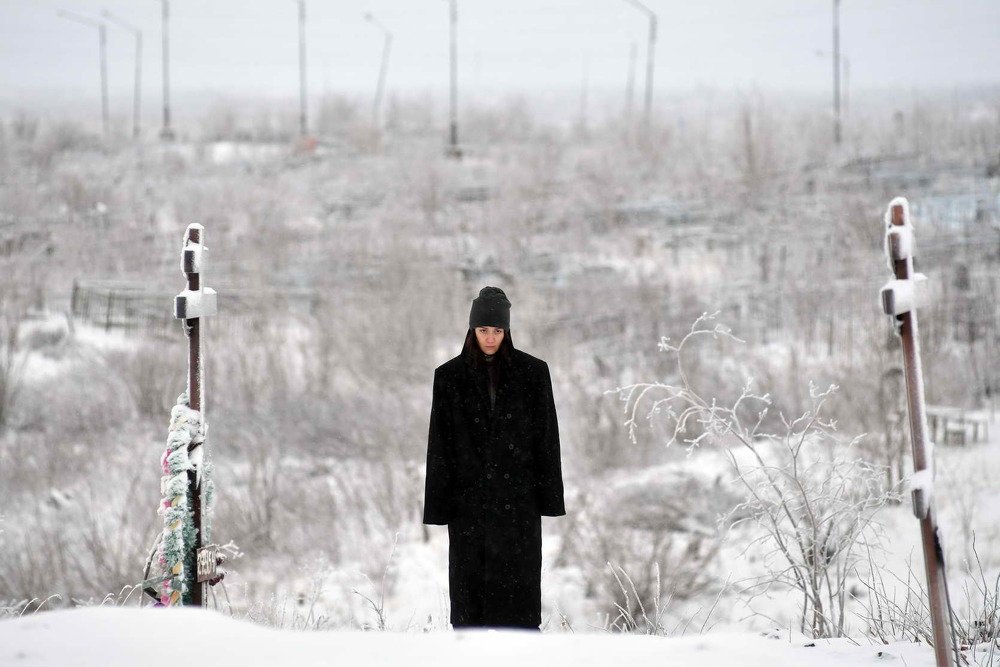 Чёрное пальто