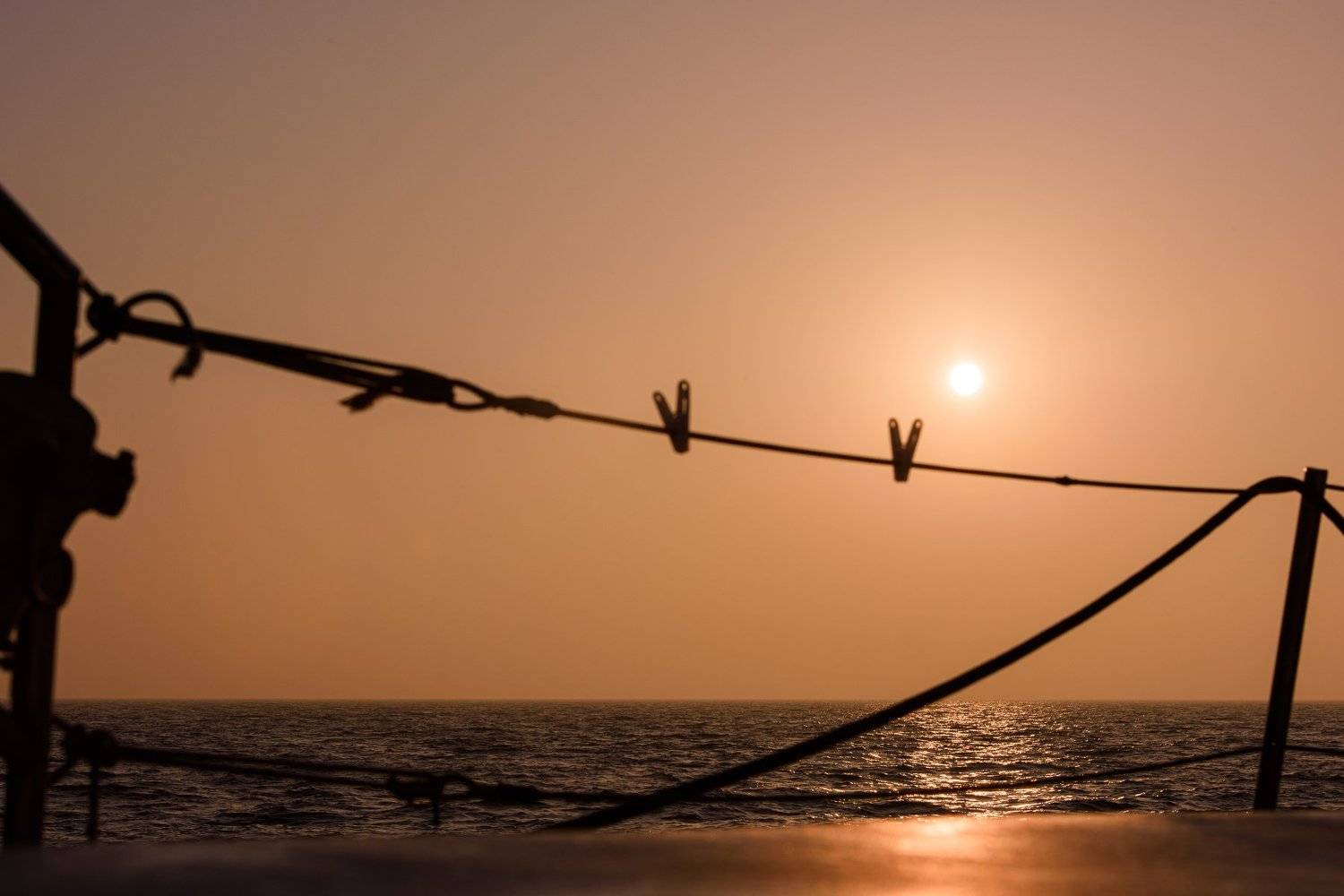 Вечер в море