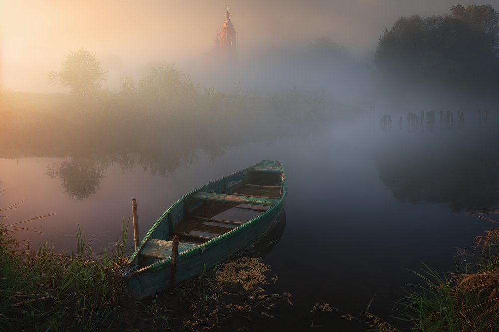 Лодочка. Майское утро.