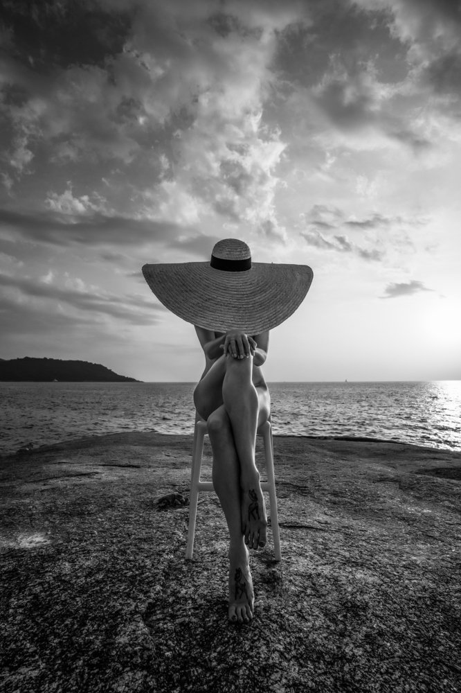 Девушка в шляпе