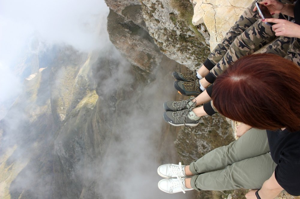 Над бездной