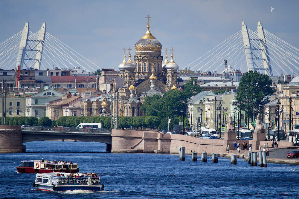 Жизнь на Неве