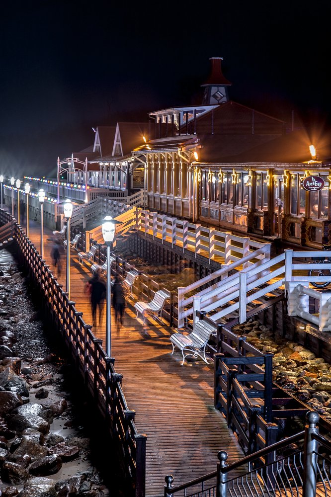 Вечерний променад.