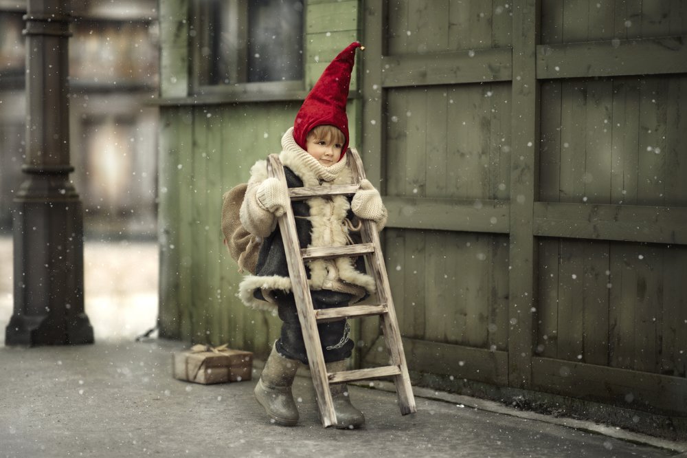 Крошка Гном трудится