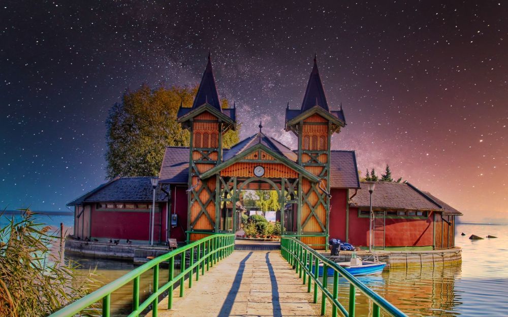 Photograph by Andrea Gal