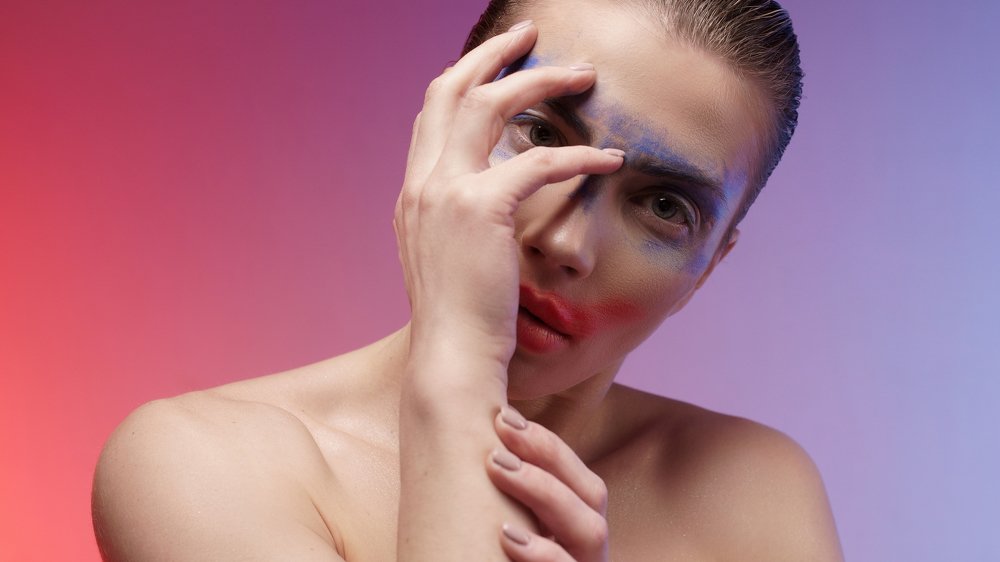 широкими мазками