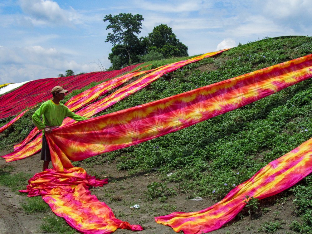 The making of beach clothes