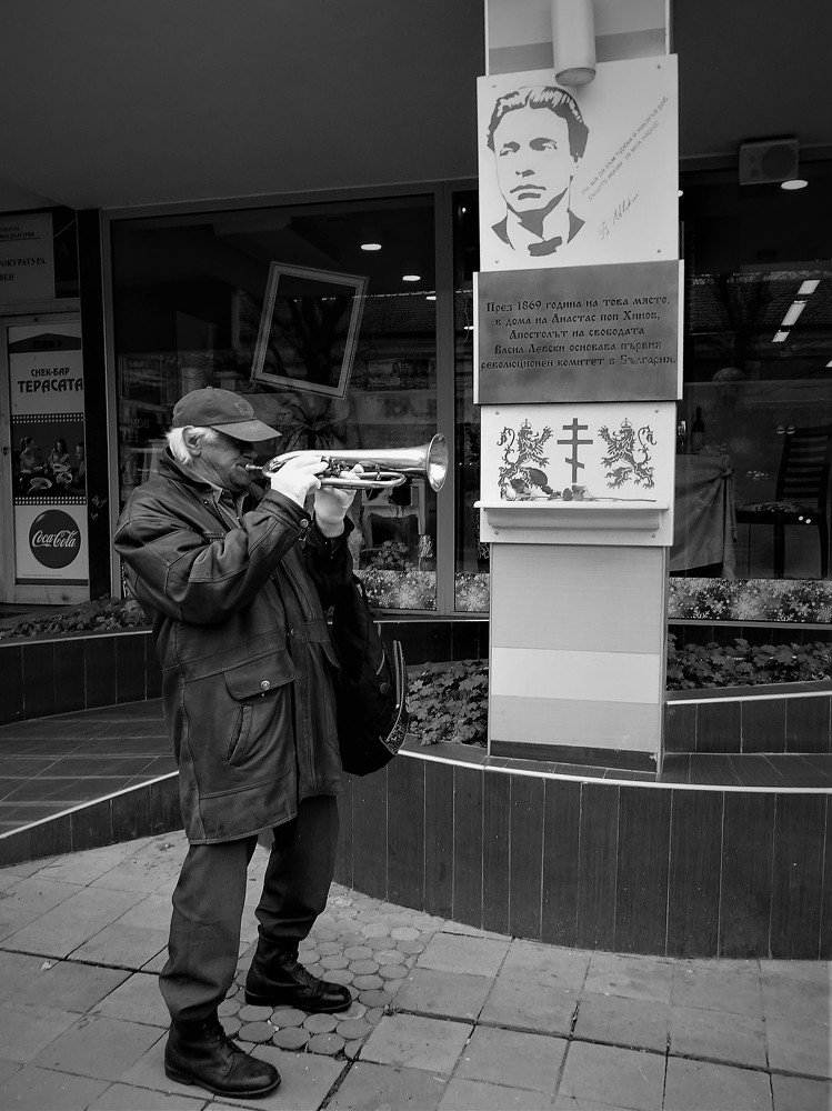 Street-for the Deacon of Liberty!