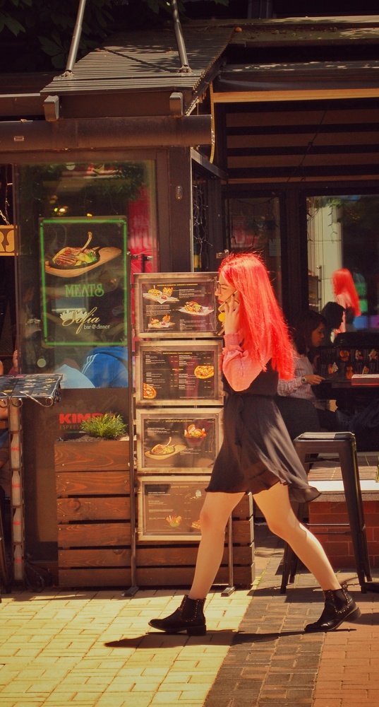 Catching the red light